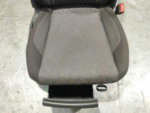 Foto 3ª: Asiento Delantero Derecho Volkswagen T-Cross 1.0 TSI 116CV 85KW [DUSA] (2024)