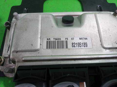 Foto 3ª: Centralita Motor ECU Peugeot 307 XN 109CV [NFUTU5JP4] (2001)