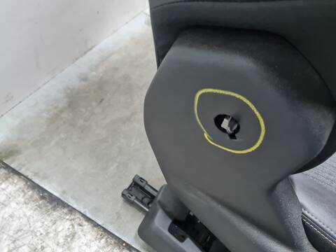 Asiento Delantero Derecho Peugeot 3008 GT LINE 131CV 96KW