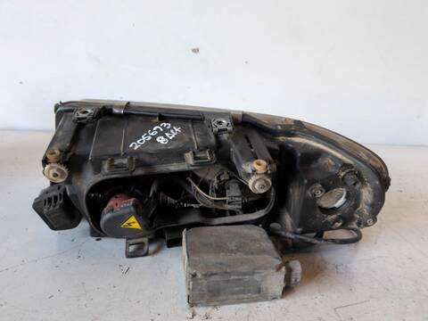 Foto 3ª: Faro Derecho Audi A3 1.9 TDI AMBIENTE 131CV (1997)