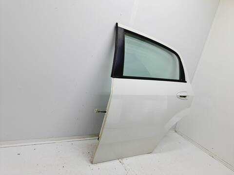 Foto 3ª: Puerta Trasera Izquierda Fiat Punto DYNAMIC 75CV 55KW [199A9000] (2013)