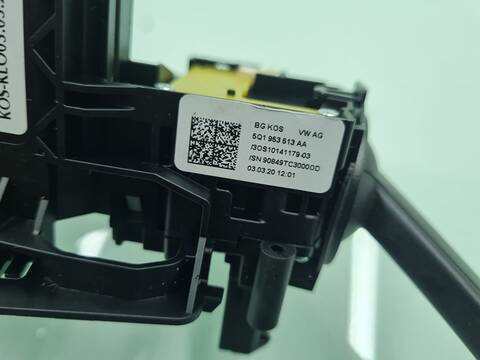 Foto 4ª: Mando Multifuncion Volkswagen Tiguan SPORT BMT 150CV 110KW [DFGA] (2020)