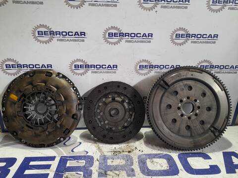 Foto 1ª: kit Embrague Toyota Corolla 2.2 D-CAT 177CV 130KW [D/ 2AD-FHV] (2006)