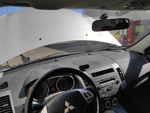 Salpicadero Mitsubishi Outlander BSY