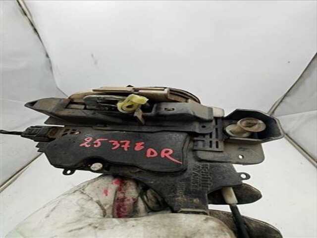 Foto 1ª: Cerradura Puerta Delantera Derecha Mitsubishi Colt 1.6 1600 AVANCE [1.6 LTR. - 76 KW CAT]