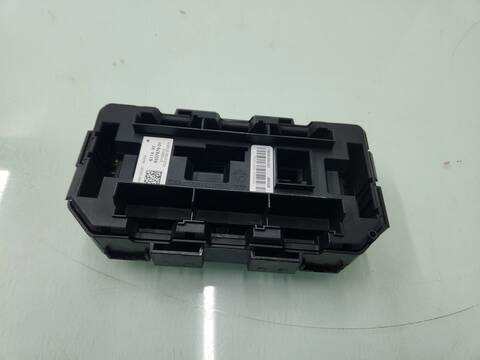 Foto 2ª: Caja Reles Fusibles Bmw Serie 1 114 116D 116CV 85KW [N47D20C] (2013)