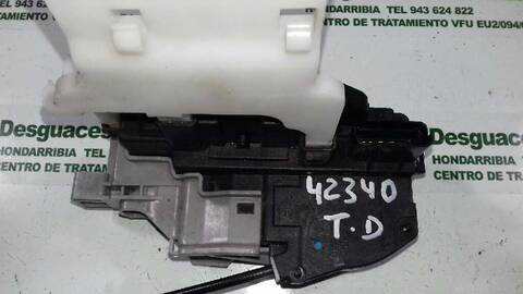 Foto 2ª: Cerradura Puerta Trasera Derecha Hyundai i30 CLASSIC GL 109CV 80KW [G4FA] (2009)