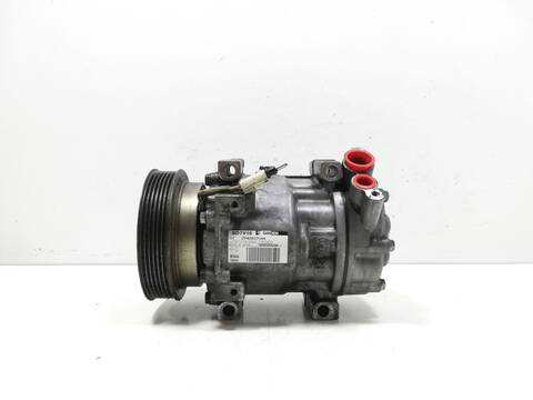 Foto 1ª: Compresor Aire Acondicionado Dacia Duster K9K896 (2010)