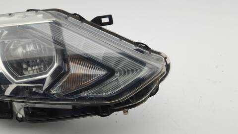 Foto 3ª: Faro Derecho Nissan Qashqai ACENTA 110CV 81KW (2016)