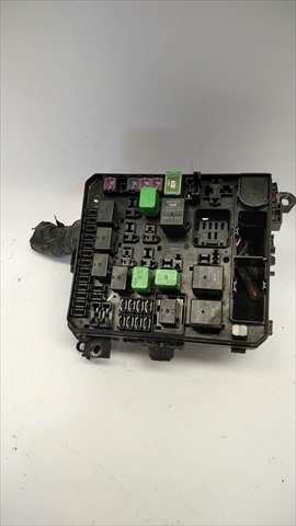 Foto 3ª: Caja Reles Fusibles Citroen C Crosser 2.2 HDI [4HN] (2009)