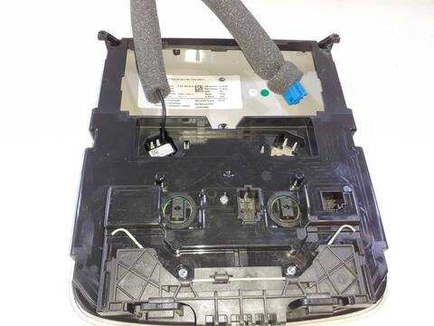 Foto 3ª: Luz Interior Mercedes Vito 114/116 CDI 119 CDI/BT 4MATIC KOMPAKT 447.701) 190CV 140KW [651950] (2014)