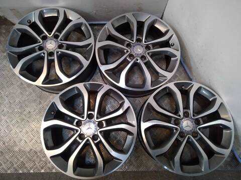 Juego LLantas Mercedes Clase C 160 C 220 BLUETEC 170CV 125KW