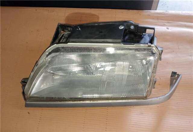 Faro Izquierdo Citroen Xantia 1.9 TURBO D