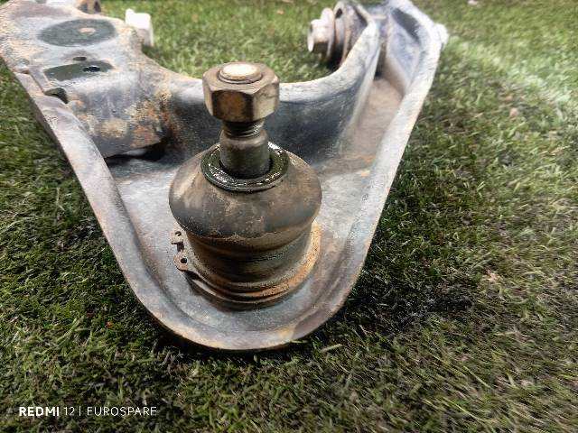Foto 3ª: Brazo Suspension Delantero Derecho Nissan Navara 2.5 TD D22 133CV 4X4 [YD25] (2005)