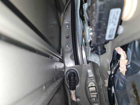 Elevalunas Manual Trasero Izquierdo Toyota Auris 1.8 HYBRID ZWE186_) 136CV 100KW