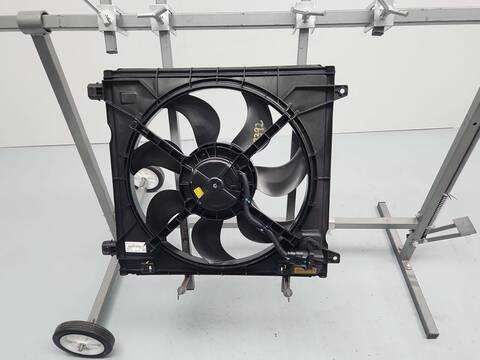 Foto 1ª: Electroventilador Ssangyong XLV E-XDI 160 116CV 85KW [D16DTF] (2016)
