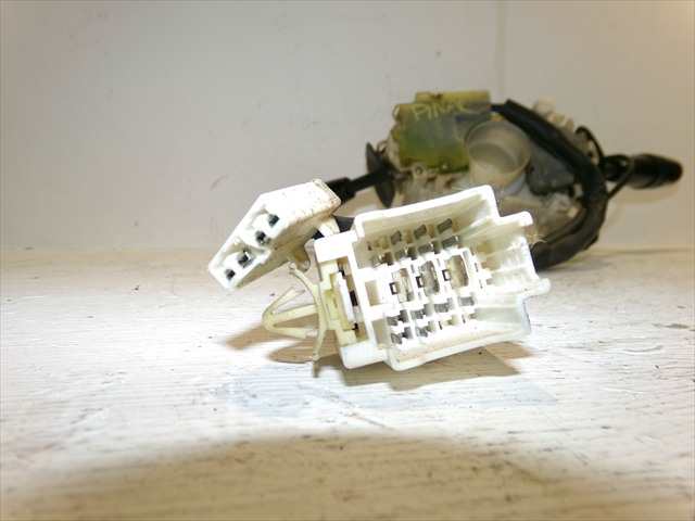 Foto 4ª: Mando Multifuncion Kia Carnival 2.9 CRDI 2001-2006 [J3] (2004)