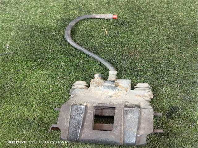 Foto 4ª: Pinza Freno Trasera Derecho Mercedes Clase ML 270 2.7 D DCI [612963] (2000)