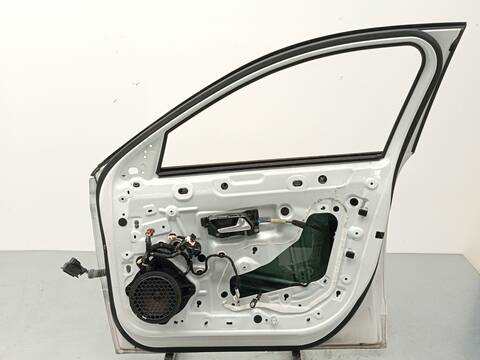 Foto 4ª: Puerta Delantera Derecha Peugeot 308 PURETECH 130 FPHNSL FPHNST) 131CV 96KW [HNS (EB2ADTS)] (2022)