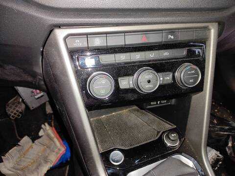 Mando Climatizador Volkswagen T-Roc DLAA