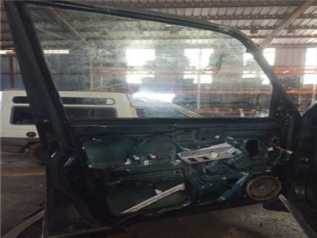 Foto 2ª: Puerta Delantera Izquierda Mitsubishi Montero 2.0 GDI (H67W. H77W) [4G94 (GDI)]