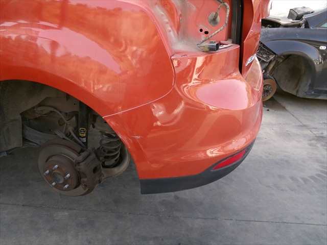 Foto 3ª: Paragolpes Trasero Ford Focus 1.6 G 2011-2014 [IQDB] (2011)