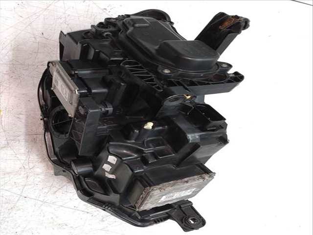 Faro Izquierdo Volkswagen Passat 2.0 TDI 190 CV 140KW