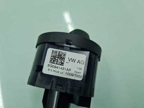 Foto 3ª: Mando Luces Volkswagen T-Cross ADVANCE 110CV 81KW [DLAA] (2022)