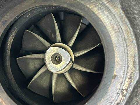Foto 3ª: Turbocompresor Volkswagen Touareg AYH (2003)