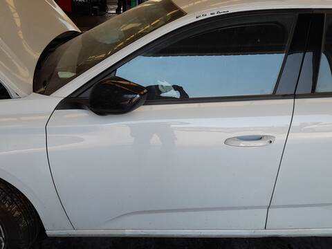Puerta Delantera Izquierda Peugeot 308 BLUEHDI 130 FCYHZL FCYHZT) 131CV 96KW