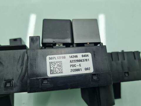 Foto 3ª: Caja Reles Fusibles Mercedes Clase C 160 C 250 T CDI 4MATIC BLUETEC 205.209) 204CV 150KW FAMILIAR [651921] (2014)