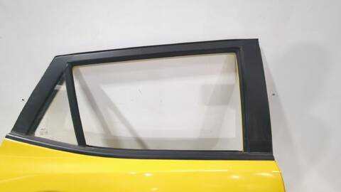 Foto 3ª: Puerta Trasera Derecha Kia Stonic 1.0 T-GDI 101CV [G3LC G3LE] (2017)