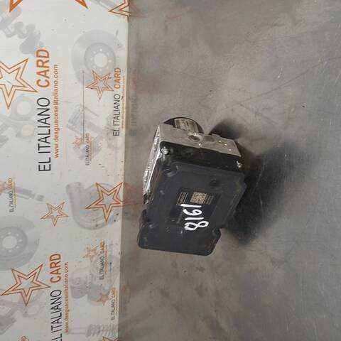 Foto 1ª: Abs Ford Focus BUSINESS 116CV 85KW [T1DA] (2014)