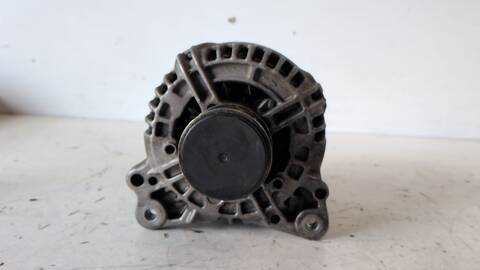 Alternador Volkswagen Jetta ADVANCE 1.9 TDI 105CV