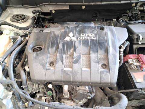 Foto 2ª: Motor Completo Mitsubishi Outlander DI-D 4WD CW1W) 177CV 130KW [4N14] (2011)