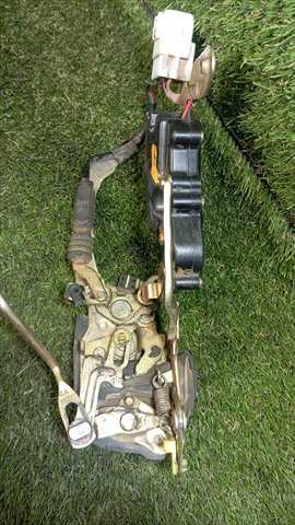 Foto 2ª: Cerradura Puerta Delantera Izquierda Toyota 4 Runner 3.0 T DIESEL (1993)