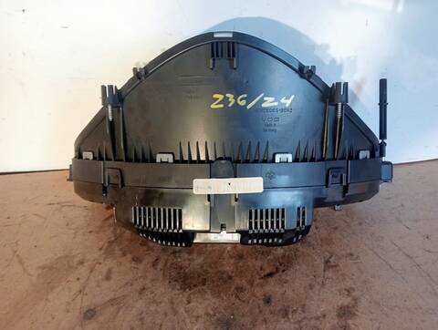 Foto 3ª: Cuadro de Instrumentos Mercedes Clase E 180 2.7 CDI CAT 177CV (2002)