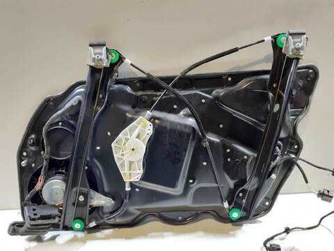 Foto 2ª: Elevalunas Eléctrico Delantero Izquierdo Volkswagen Passat 2.0 TDI BERLINA 140CV 103KW [CBA] (2009)