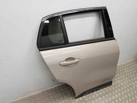 Foto 3ª: Puerta Trasera Derecha Fiat 600 VERSION INDEFINIDA