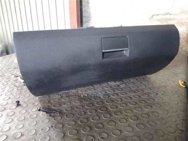 Guantera Mercedes Clase B 150 2.0 180 CDI (245.207) [2.0 LTR. - 80 KW CDI CAT]