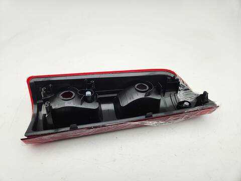 Foto 3ª: Piloto Trasero Derecho Opel Viva FURGON L1H1 2.9T SELECTIVE 140CV 103KW (2015)