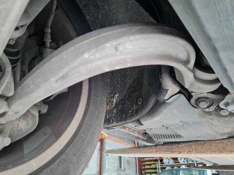 Brazo Suspension Delantero Derecho Audi A4 2.0 TDI 125KW) 170CV