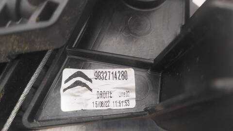 Foto 4ª: Elevalunas Manual Trasero Derecho Citroen C4 FEEL BERLINA 110CV 81KW [YH01] (2022)