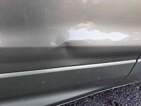 Foto 2ª: Puerta Trasera Derecha Ford Kuga VIGNALE 179CV 132KW (2014)