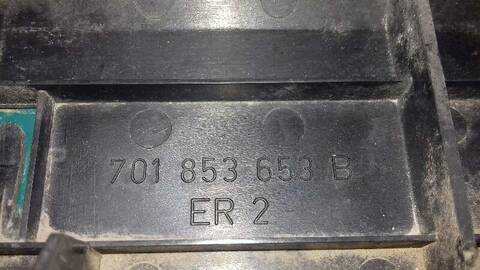 Foto 3ª: Rejilla Delantera Volkswagen Transporter CAJA CERRADA 78CV 57KW FURGONETA [AAB] (1991)