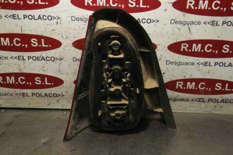 Foto 3ª: Piloto Trasero Derecho Mercedes Clase A 140 160 168.033) 102CV 75KW [M166960] (1999)