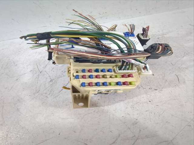 Foto 2ª: Caja Reles Fusibles Suzuki Swift 1.3 RS 413) 92CV 68KW [M13A] (2006)