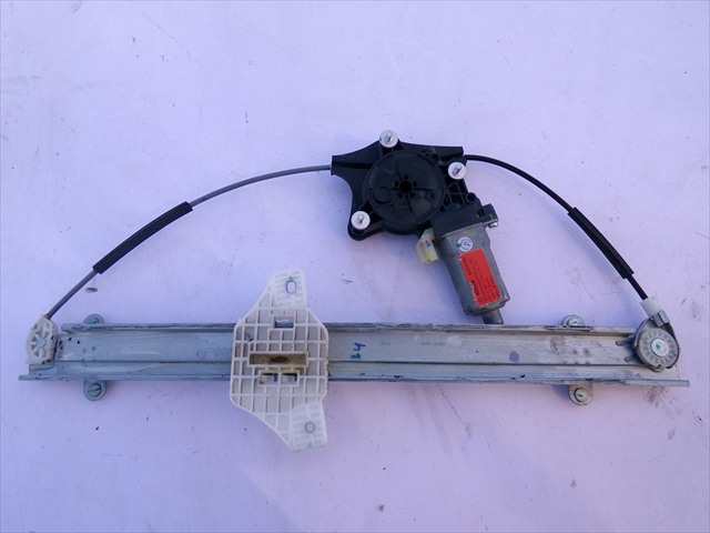 Foto 3ª: Elevalunas Eléctrico Delantero Izquierdo Hyundai i10 1.0 G 2016-2019 [G3LA] (2017)