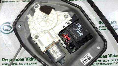 Foto 3ª: Elevalunas Eléctrico Delantero Derecho Volkswagen Golf 1.9 TDI 105CV 77KW [BKC] (2006)