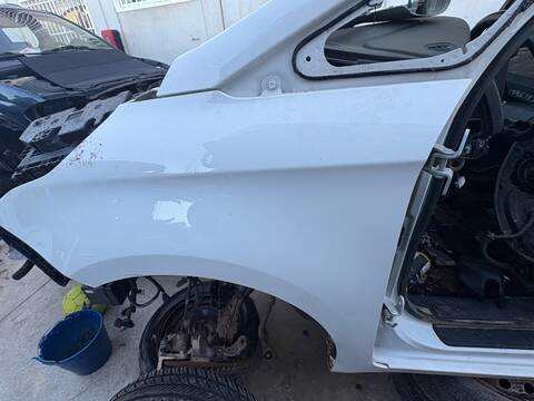 Foto 2ª: Aleta Delantera Izquierda Kia Carens G 4FD (2018)